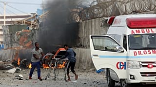 Πολύνεκρη βομβιστική επίθεση στην πρωτεύουσα Μογκαντίσου