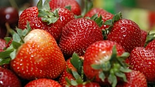 یک زن استرالیایی در پیوند با ماجرای توت‌فرنگی‌های حاوی سوزن دستگیر شد