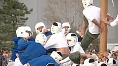 Japan: Kampf um den Pfahl beim "Botaoshi"