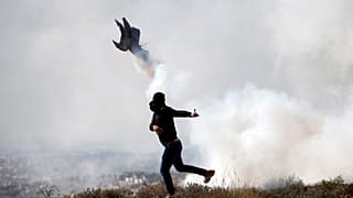 İsrail önce suikast düzenledi ardından havadan bombaladı: 7 ölü 
