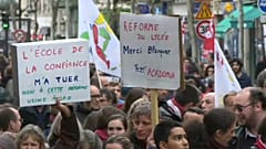 Education : dans la rue contre les suppressions de poste 