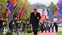 Donald Trump Paris'te