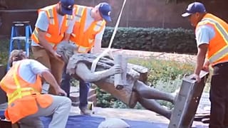 Los Angeles topples its Christopher Columbus statue 
