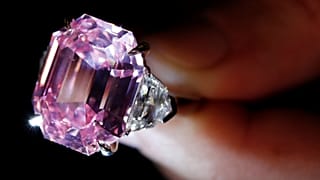 19 karatlık 'benzersiz' pembe elmas müzayedede rekor bekliyor