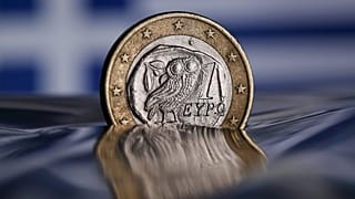 Moody's για Ελλάδα: Η πρόωρη αποπληρωμή του ΔΝΤ βελτιώνει τη βιωσιμότητα του χρέους