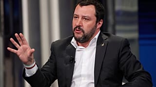 Feloszlattak egy migránstábort Rómában