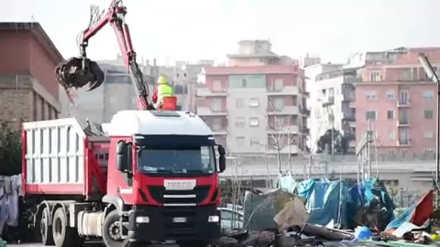 Roma, nuovo sgombero per i migranti del presidio Baobab
