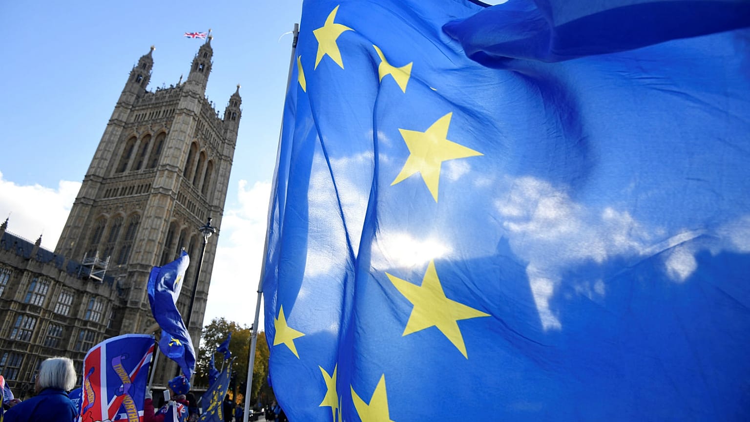 UK and EU hammer out draft Brexit deal in test for Theresa May