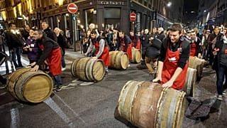 Fransa'nın genç şarabı Beaujolais'nin 2018 mahsulü raflarda yerini almaya hazır