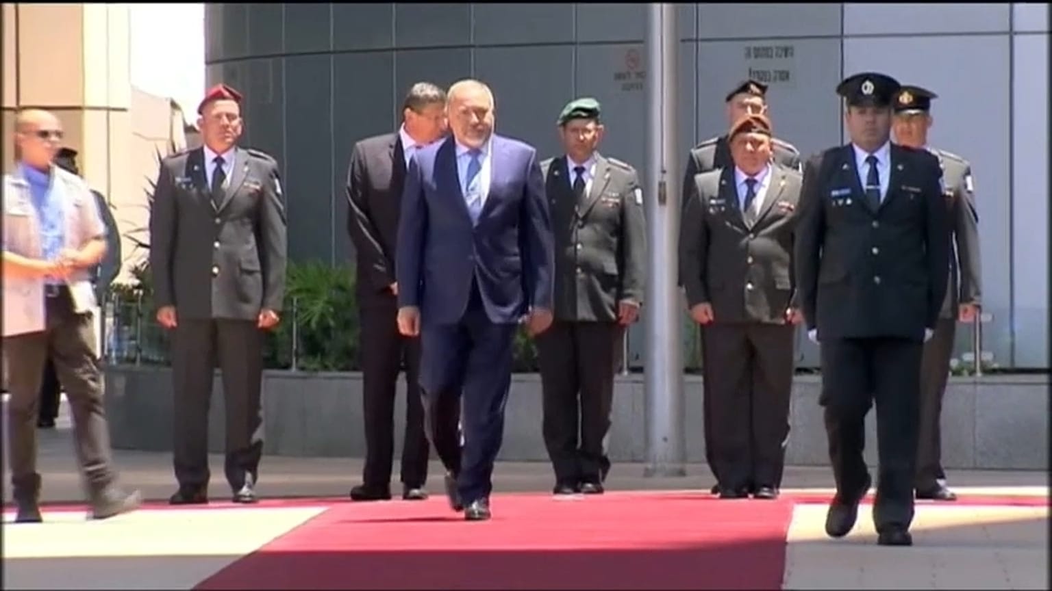 Israele, il ministro della Difesa Lieberman si dimette
