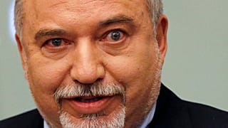 Gazze ateşkesine tepki gösteren İsrail Savunma Bakanı istifa etti