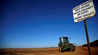 Güney Afrika'da beyazların toprakları anayasaya göre kamulaştırılacak