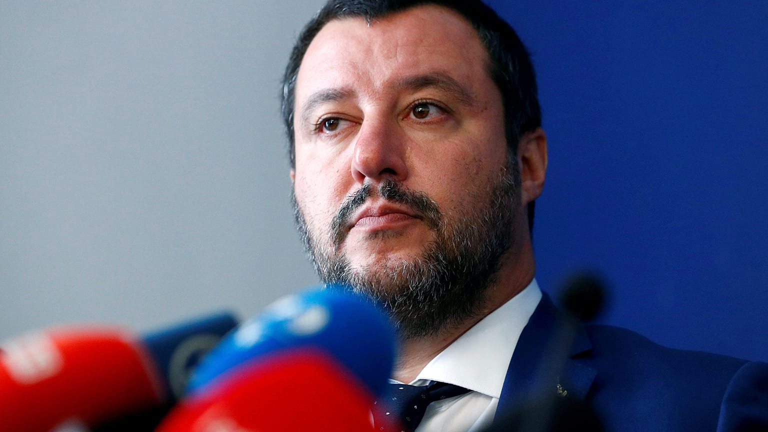Accueil des réfugiés : opération communication pour Matteo Salvini