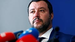 Accueil des réfugiés : opération communication pour Matteo Salvini