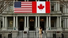 Kanada'ya sığınmak isteyen Amerikan vatandaşlarının sayısı altı kat arttı