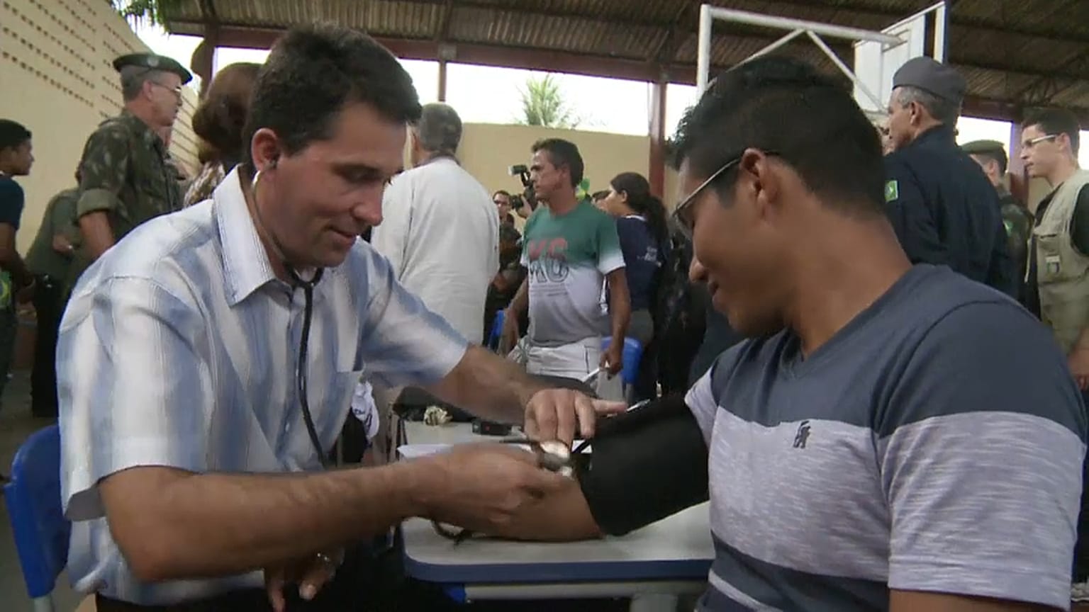 Des milliers de médecins cubains vont quitter le Brésil 