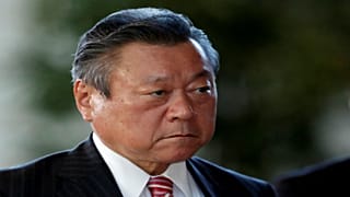 يوشيتاكا ساكورادا وزير الأمن الإلكتروني والأولمبياد الياباني 