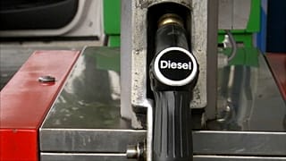 Schweiz gibt Treibstoff aus Pflichtlagern frei