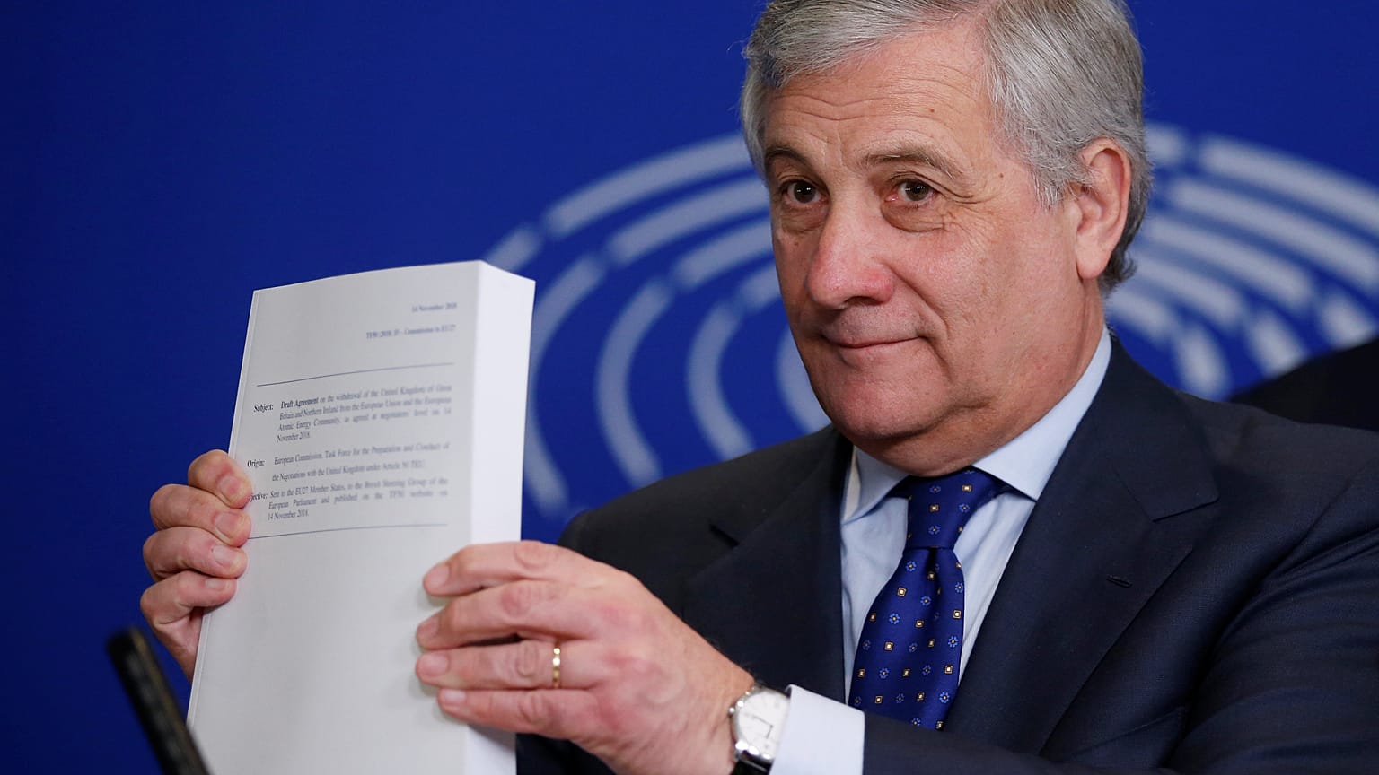 Barnier promises "full control" for UK after transition period