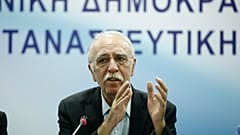 Δημήτρης Βίτσας: «Θα μεταφέρουμε 6.000 πρόσφυγες από τα νησιά»
