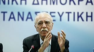 Δημήτρης Βίτσας: «Θα μεταφέρουμε 6.000 πρόσφυγες από τα νησιά»