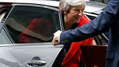 Un diputado euroescéptico pide una moción de confianza a May