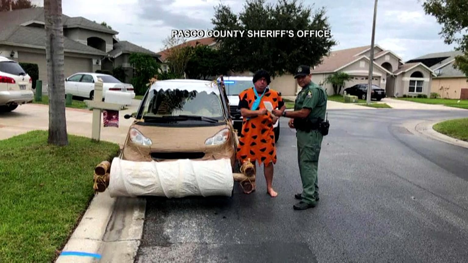 Zu schnell unterwegs: "Fred Flintstone" von der Polizei angehalten