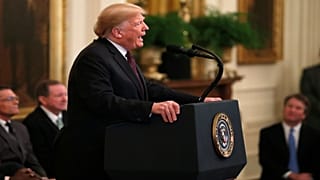 ترامب يقول إنه سيتلقى تقريرا يوم الثلاثاء عمن قتل خاشقجي