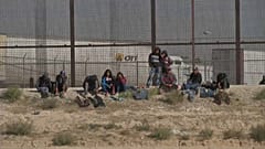 Zaun der Enttäuschung - Migranten aus Mittelamerika drängen nach Norden