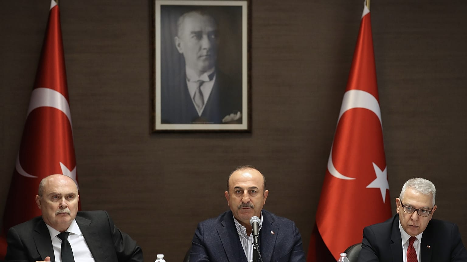 Çavuşoğlu: PYD ve Gülen, ABD ile ilişkileri geren iki konu