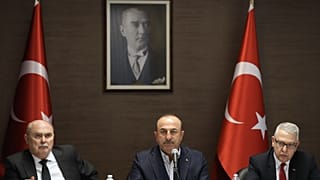 Çavuşoğlu: PYD ve Gülen, ABD ile ilişkileri geren iki konu