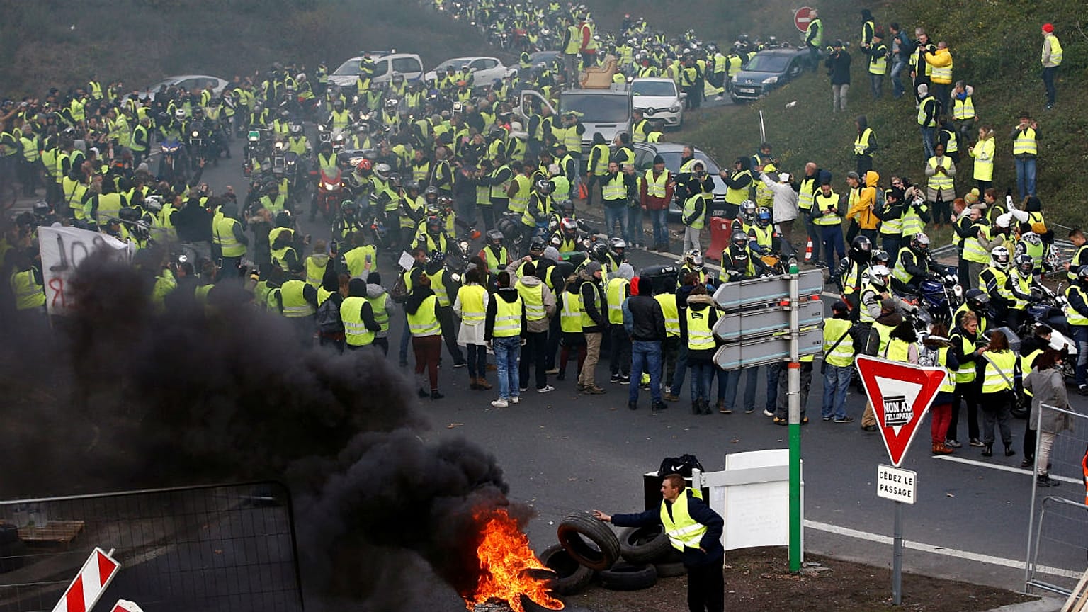 yellow vests