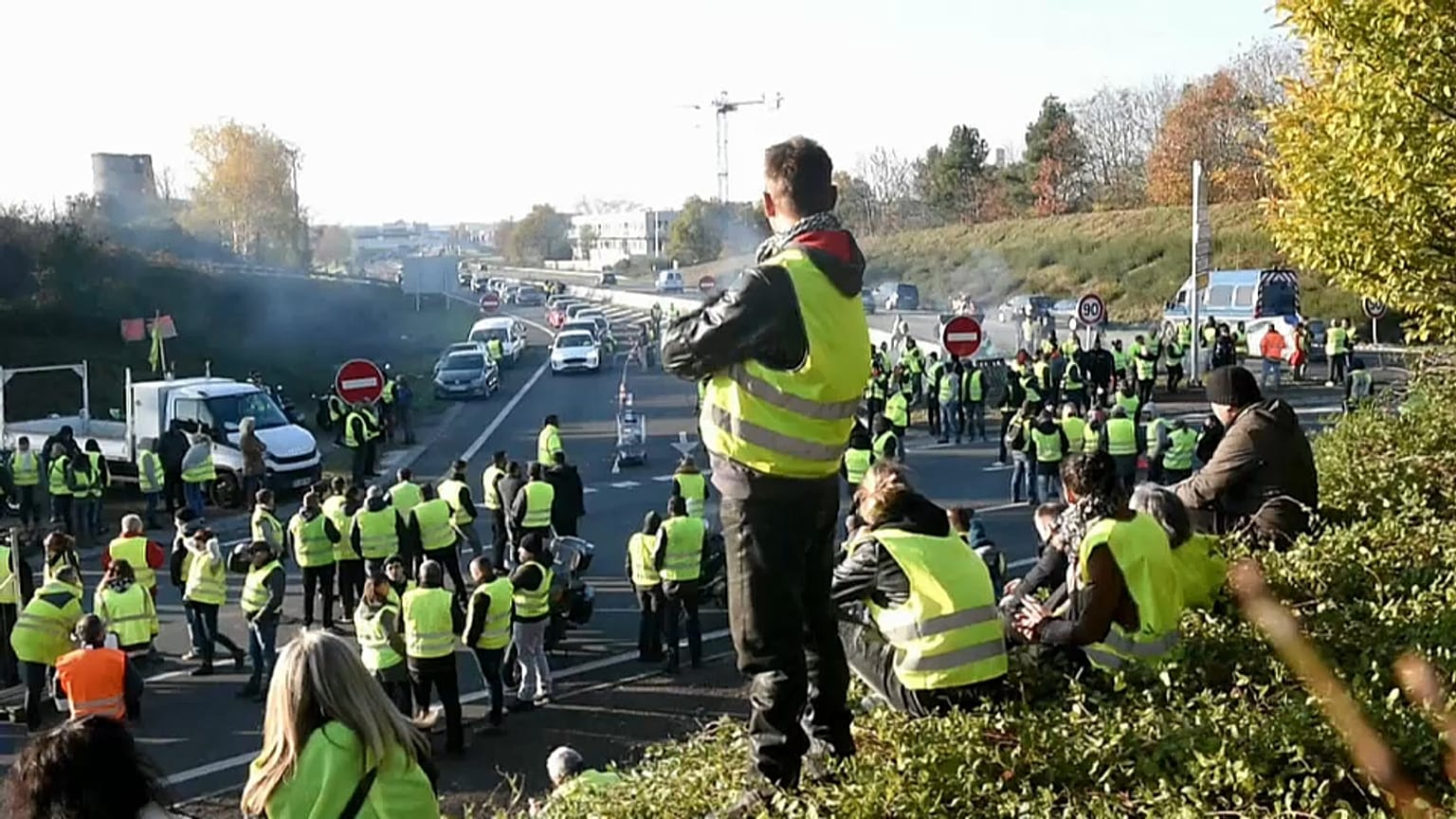 Protesta dei gilet gialli, il governo non arretra 