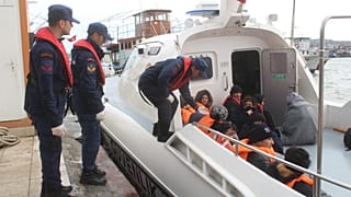 Ege'de Sahil Güvenlik 44 sığınmacıyı kurtardı