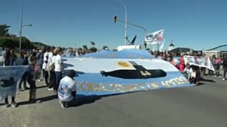 Близкие подводников требуют правды