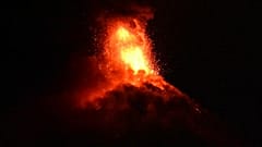 Guatemala'da Fuego Yanardağı tekrar faaliyete geçti