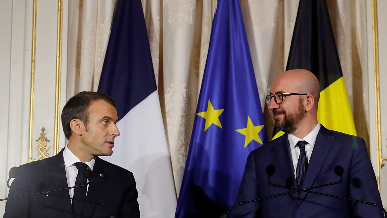 Terör yuvası olarak gösterilen Molenbeek Macron'un gelişine kayıtsız 