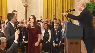CNN muhabiri Beyaz Saray kartını geri aldı ama asırlık kurallar değişti