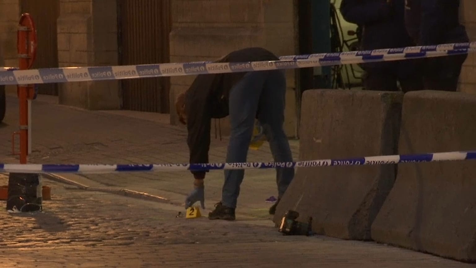 Polícia esfaqueado em Bruxelas