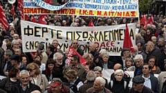 Μαζική πορεία συνταξιούχων στην Αθήνα 