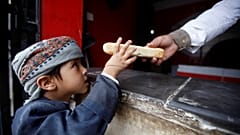 Правозащитники насчитали 85000 погибших детей в Йемене за 3 года войны