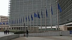Brüssel lehnt Italiens Haushaltsplan ab - Schuldenregel verletzt 