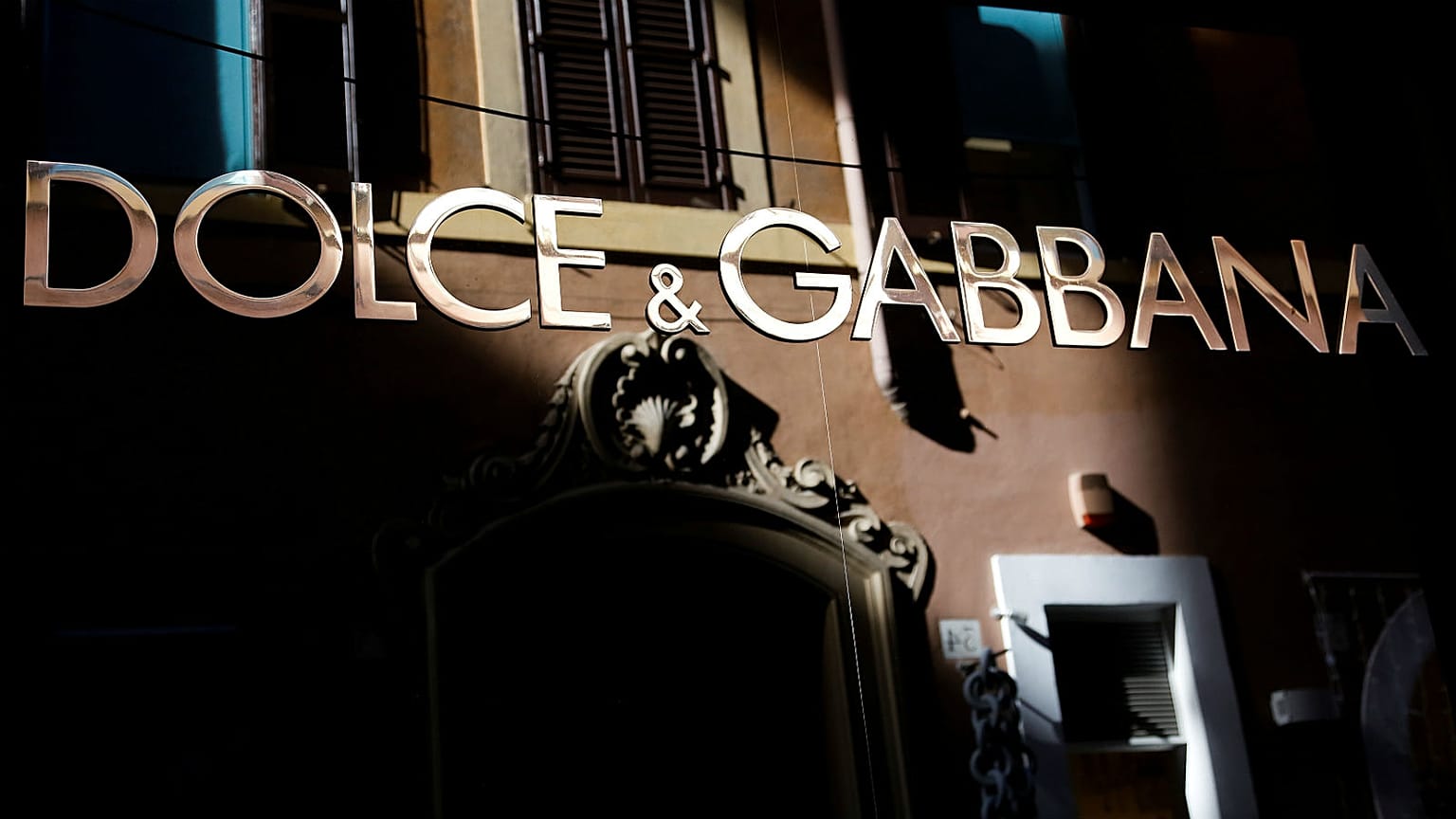 Chinese retailers boycott Dolce & Gabbana after 'racist' ads 