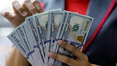 نقل و انتقال ریال سخت شد؛ افزایش شیب نزول دلار