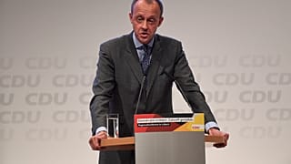 Applaus nur von der AfD: Rudert Merz beim Recht auf Asyl zurück?