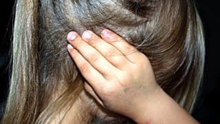Un tribunal de El Salvador resuelve que tocar los genitales a una niña no es delito