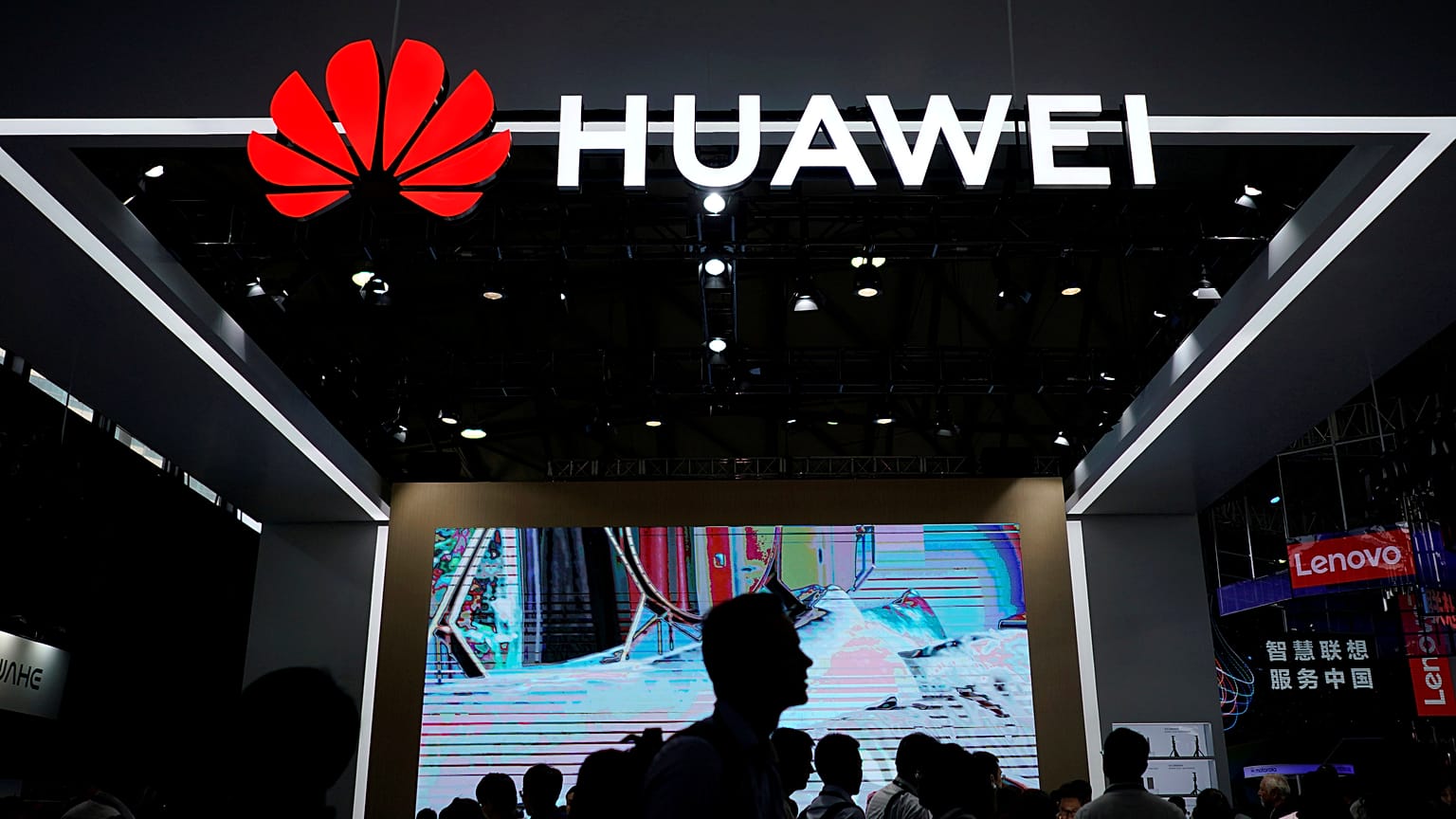 Huawei markası Çin adına casusluk mu yapıyor? ABD, müttefiklerini uyardı