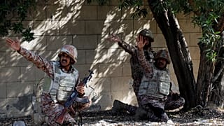 Pakistan'da kanlı cuma: Onlarca ölü ve yaralı 