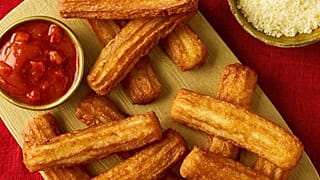 ¿Qué es peor, lo de Gibraltar o los churros de queso... Y patata?