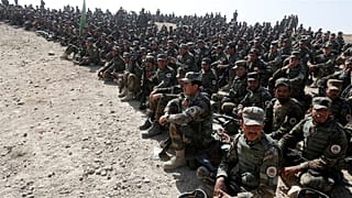 Afganistan'da camiye bombalı saldırı: En az 26 ölü